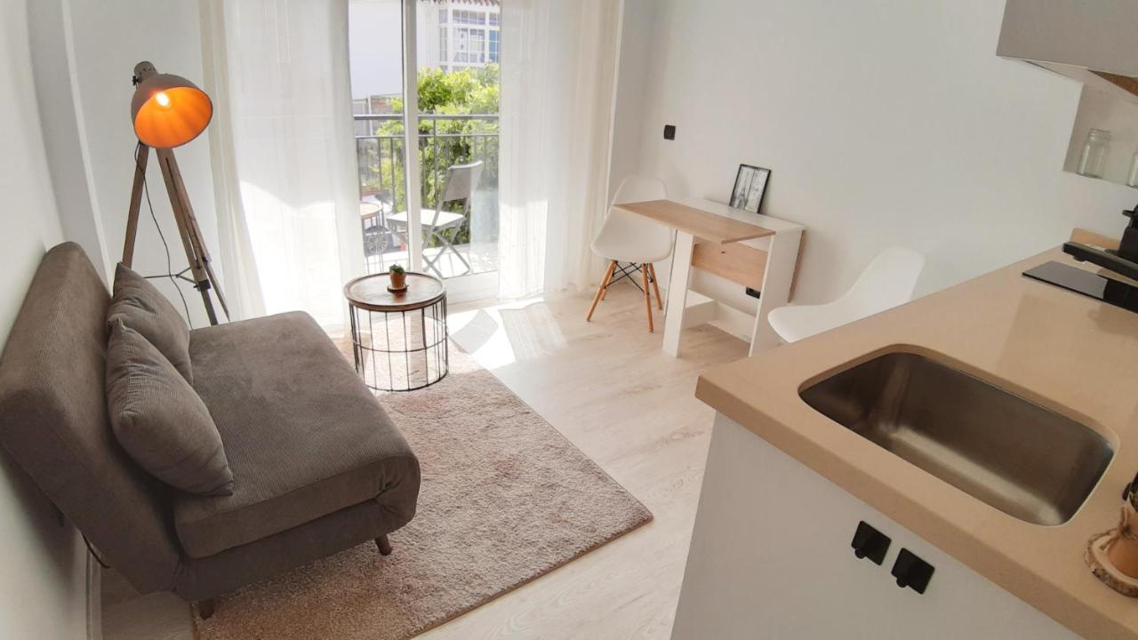 Sol Deluxe Nerja Apartment Bagian luar foto